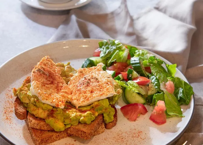 Апартаменты Urban 33 With Balcony - 2 Bdr