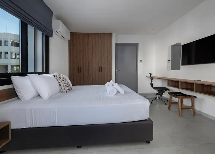 Urban 33 With Balcony - 2 Bdr *