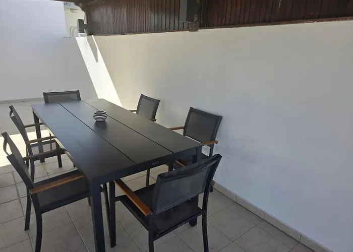 Urban 33 With Balcony - 2 Bdr Apartment Nicosia