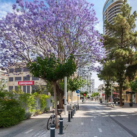 Urban 33 With Veranda - 2 Bdr Nicosia
